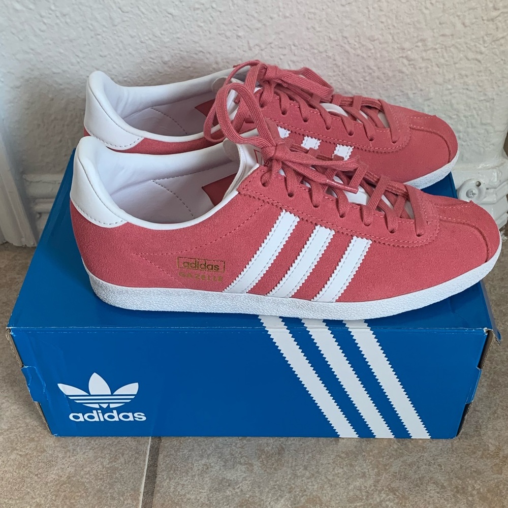 Adidas - Picture 2 of 8